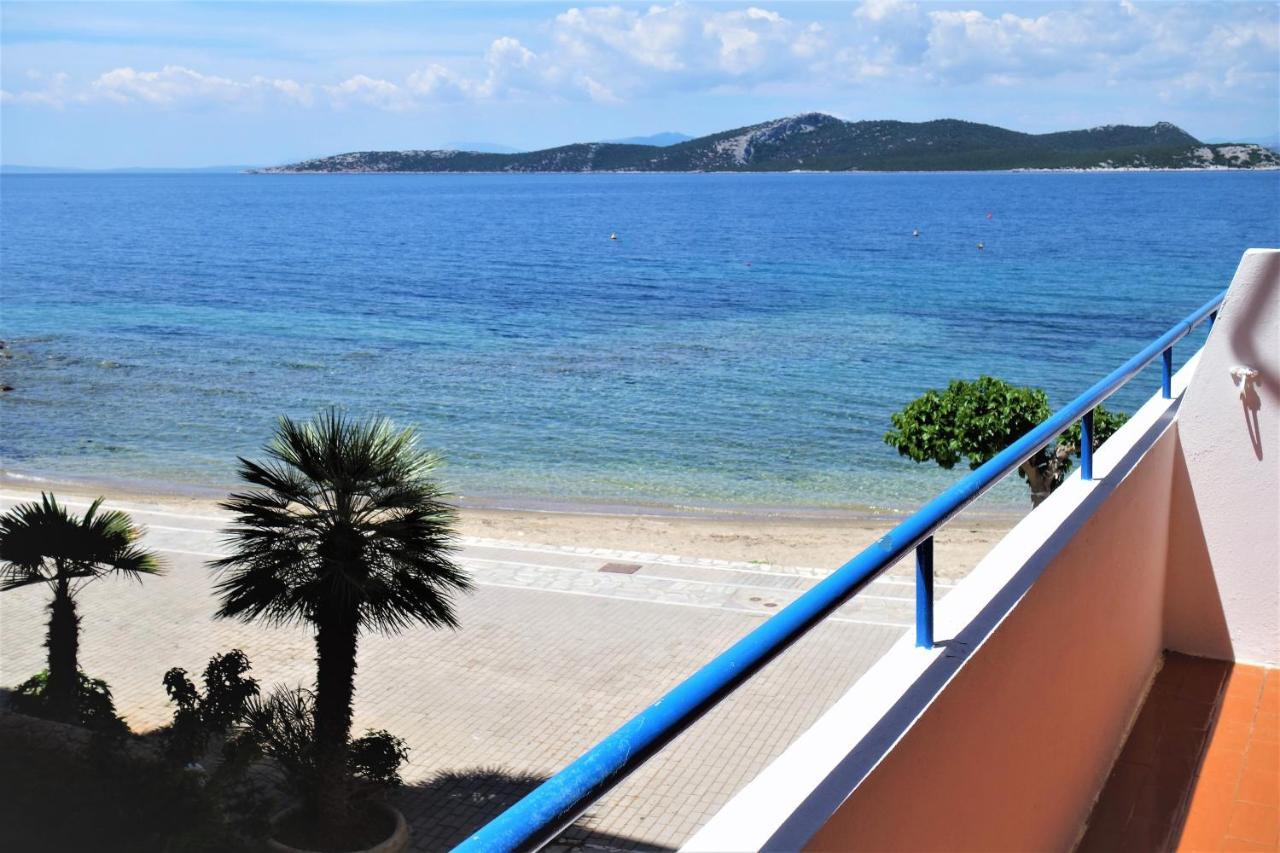 Nea Styra Seafront Apartment With Stunning View Exterior foto